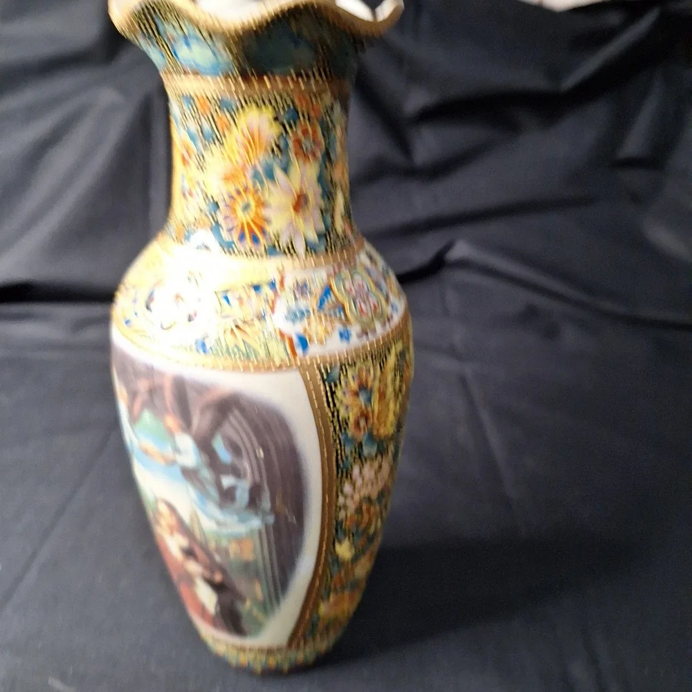 Vintage Satsuma Style Moriage Vase Madonna and Child Angels Gold Gilt Floral 8.5